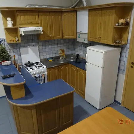 у львові Apartment *