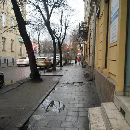 у львові
